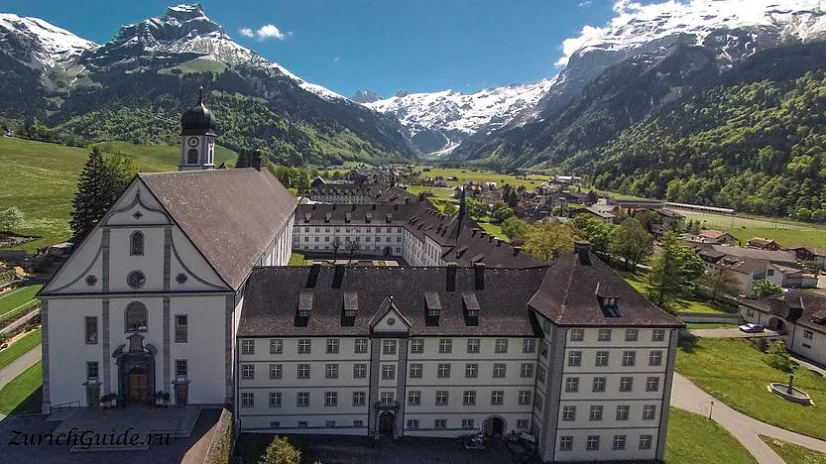 The Benedictine abbey of Engelberg below the mountains