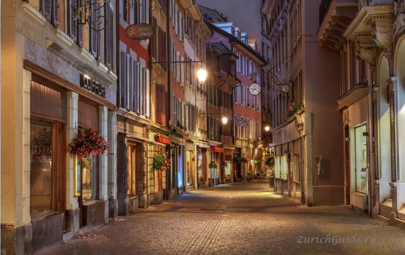 A street in the old town of Vevey at dusk